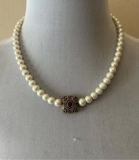 Pearl & Kundan Neckpiece